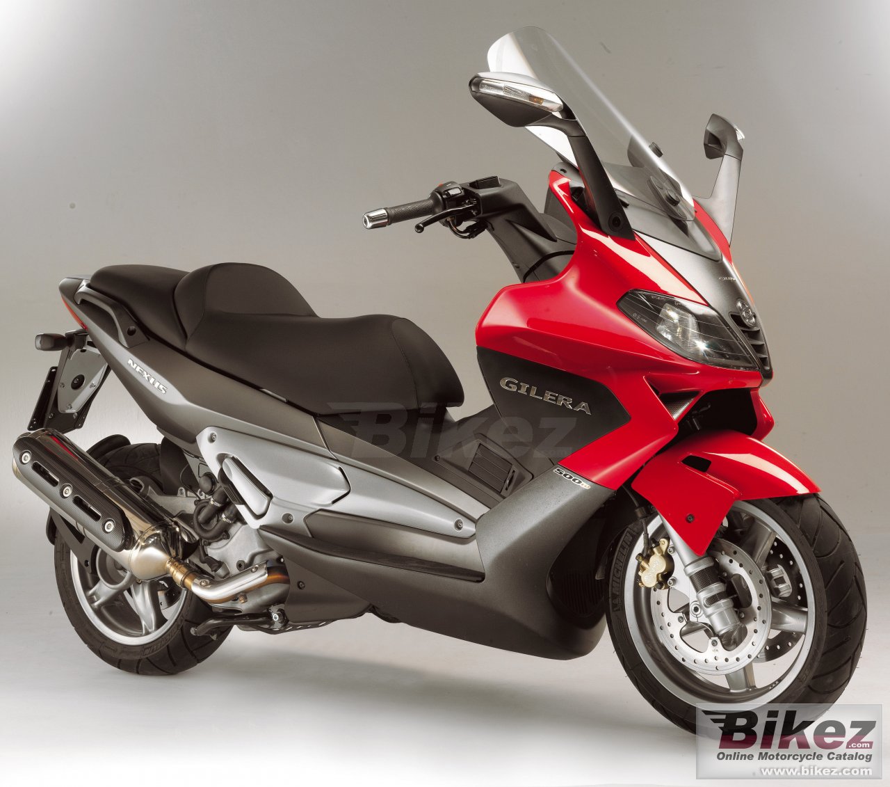 Big Gilera nexus 500 picture and wallpaper from Bikez.com
